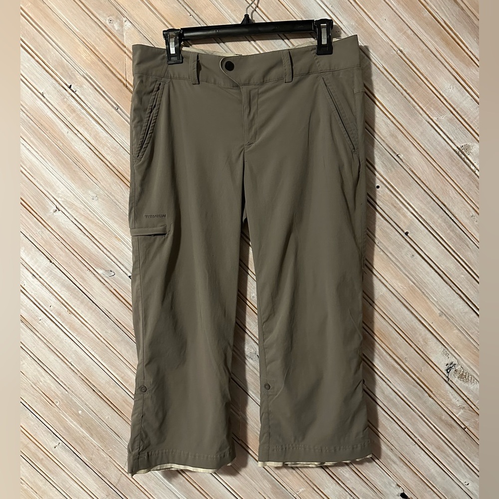 Stylish Women's Khaki Green Capris Adjustable Length Rolled Cuffs Outdoor Pants